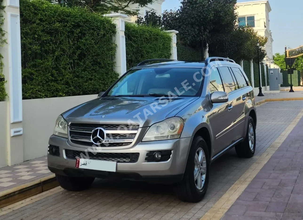 Mercedes-Benz  GL  500  2007  Automatic  74,000 Km  8 Cylinder  Four Wheel Drive (4WD)  SUV  Gray