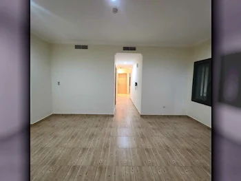 3 Bedrooms  Apartment  For Rent  in Doha -  Fereej Bin Mahmoud  Not Furnished