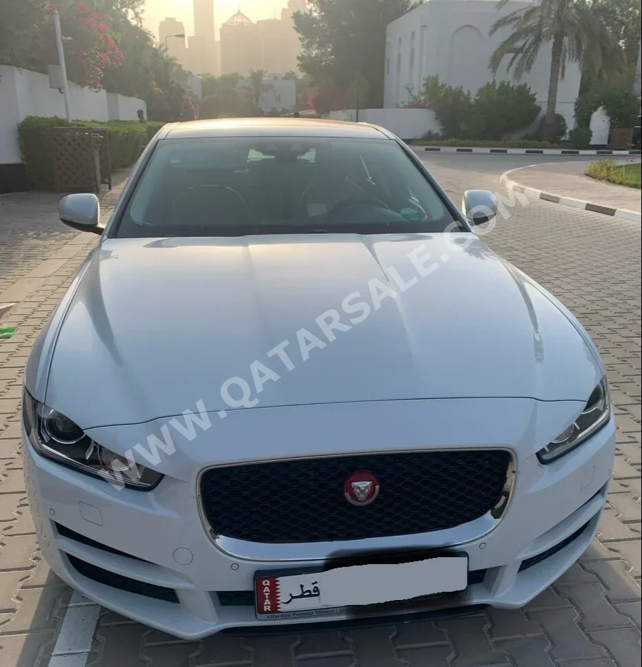 Jaguar  XE  Prestige  2016  Automatic  53,650 Km  4 Cylinder  Front Wheel Drive (FWD)  Sedan  White