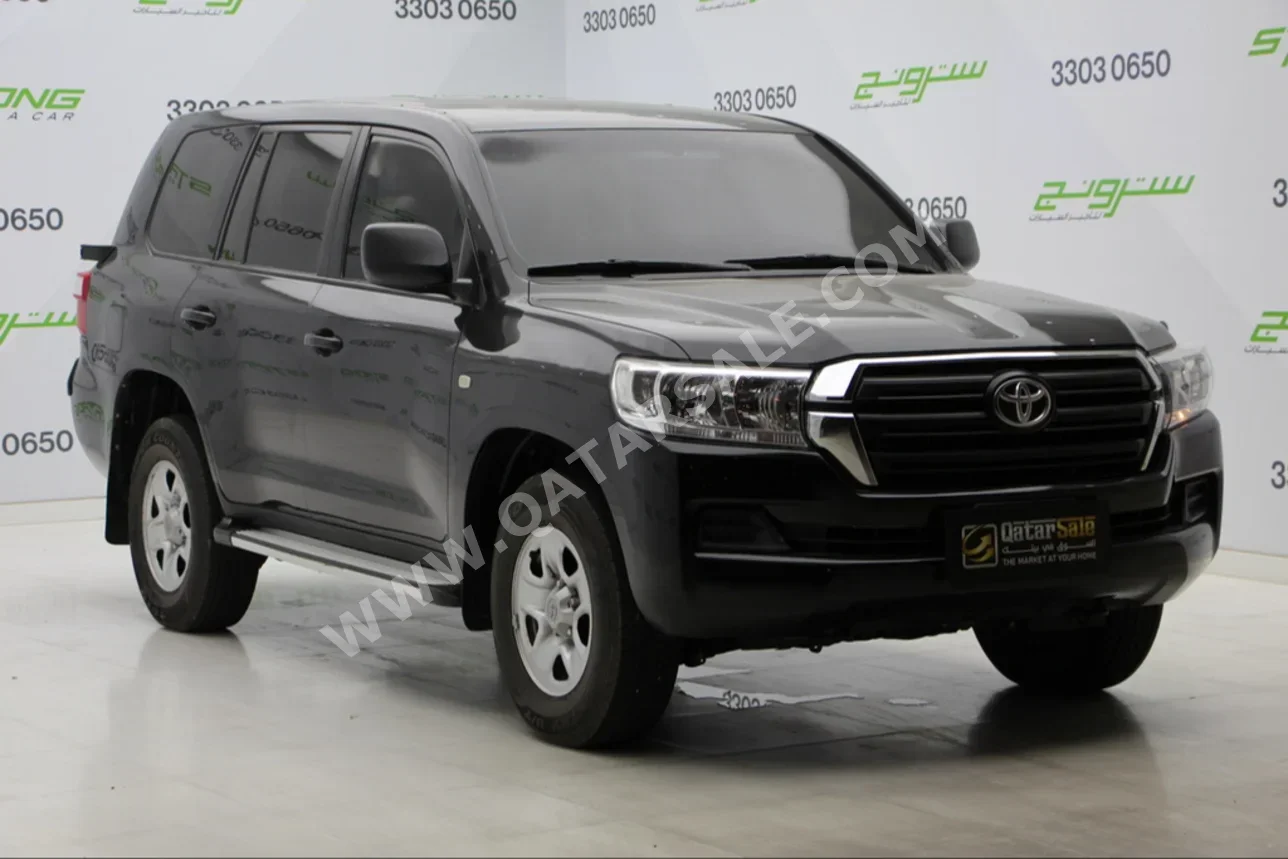 Toyota  Land Cruiser  G  2016  Manual  192,000 Km  6 Cylinder  Four Wheel Drive (4WD)  SUV  Black