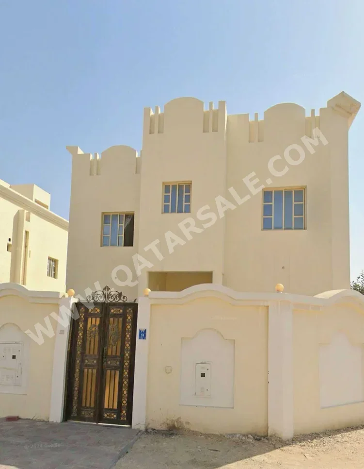 Family Residential  - Not Furnished  - Umm Salal  - Umm Ebairiya  - 6 Bedrooms