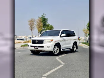  Toyota  Land Cruiser  GXR  2013  Automatic  335,000 Km  6 Cylinder  Four Wheel Drive (4WD)  SUV  White  With Warranty