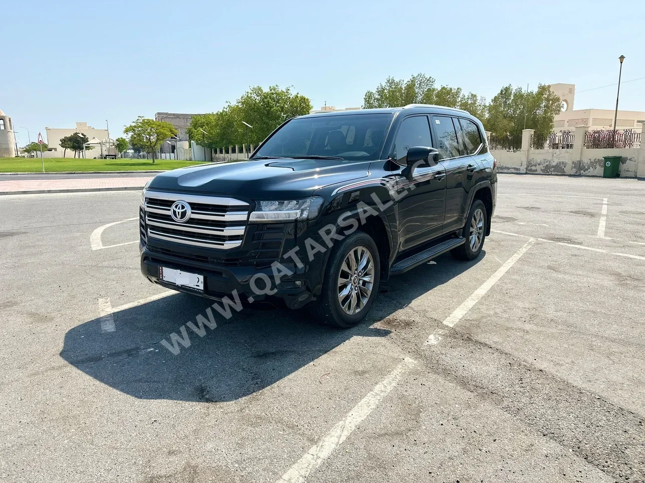 Toyota  Land Cruiser  GXR Twin Turbo  2022  Automatic  28,000 Km  6 Cylinder  Four Wheel Drive (4WD)  SUV  Black  With Warranty