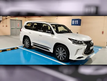 Lexus  LX  570 S  2018  Automatic  91,000 Km  8 Cylinder  Four Wheel Drive (4WD)  SUV  White