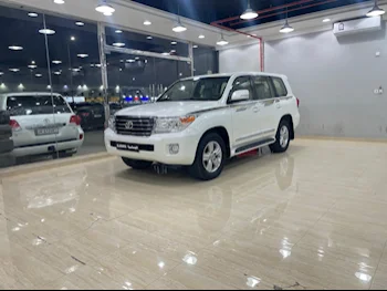 Toyota  Land Cruiser  GX  2015  Automatic  300,000 Km  6 Cylinder  Four Wheel Drive (4WD)  SUV  White