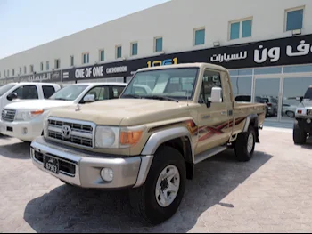 Toyota  Land Cruiser  LX  2013  Manual  62,000 Km  6 Cylinder  Four Wheel Drive (4WD)  Pick Up  Beige