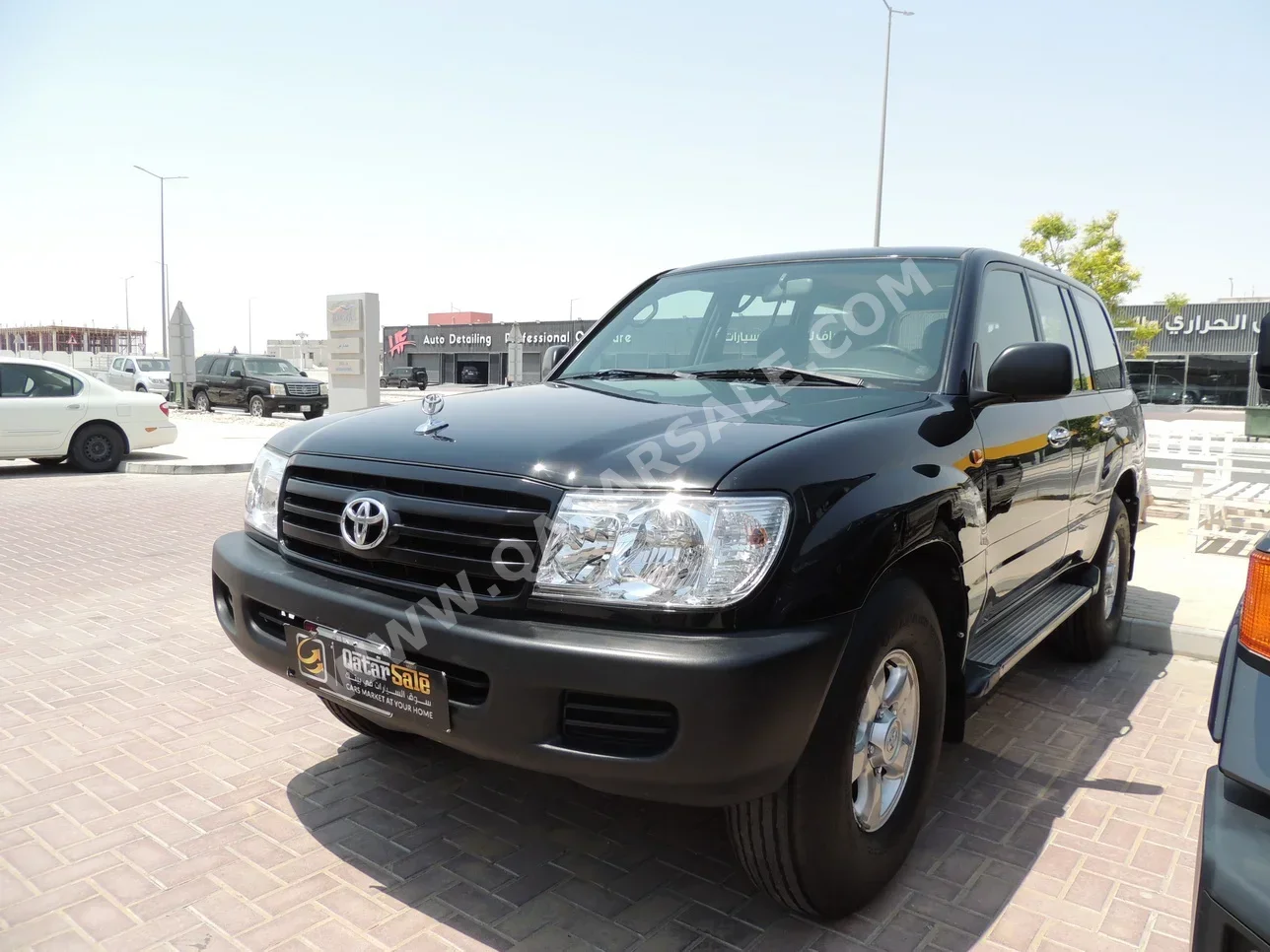 Toyota  Land Cruiser  G  2004  Manual  397,000 Km  6 Cylinder  Four Wheel Drive (4WD)  SUV  Black