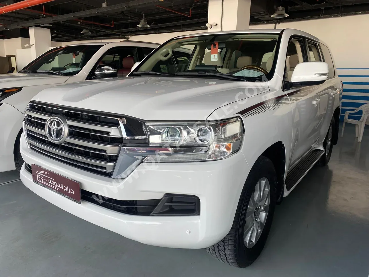 Toyota  Land Cruiser  GXR  2018  Automatic  179,000 Km  6 Cylinder  Four Wheel Drive (4WD)  SUV  White