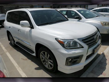 Lexus  LX  570 S  2015  Automatic  127,000 Km  8 Cylinder  Four Wheel Drive (4WD)  SUV  White