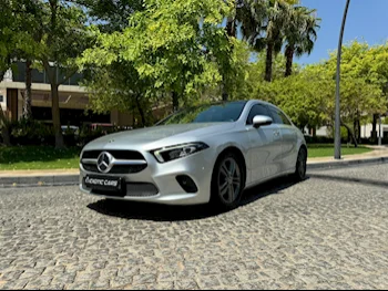 Mercedes-Benz  A-Class  200  2020  Automatic  88,000 Km  4 Cylinder  Front Wheel Drive (FWD)  Sedan  Gray