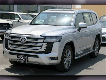 Toyota  Land Cruiser  GXR Twin Turbo  2024  Automatic  0 Km  6 Cylinder  Four Wheel Drive (4WD)  SUV  Silver  With Warranty