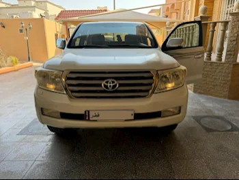 Toyota  Land Cruiser  VXR  2009  Automatic  190,000 Km  8 Cylinder  Four Wheel Drive (4WD)  SUV  White