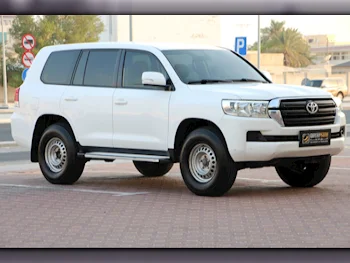 Toyota  Land Cruiser  G  2017  Automatic  208,000 Km  6 Cylinder  Four Wheel Drive (4WD)  SUV  White