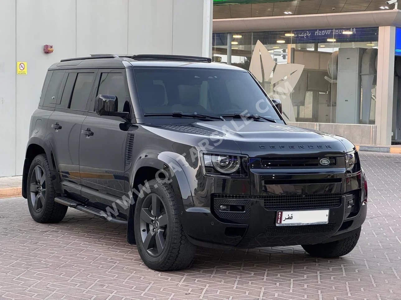  Land Rover  Defender  110 HSE  2022  Automatic  41,000 Km  6 Cylinder  Four Wheel Drive (4WD)  SUV  Black  With Warranty