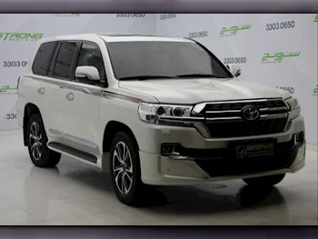 Toyota  Land Cruiser  GXR  2014  Automatic  224,000 Km  8 Cylinder  Four Wheel Drive (4WD)  SUV  Pearl