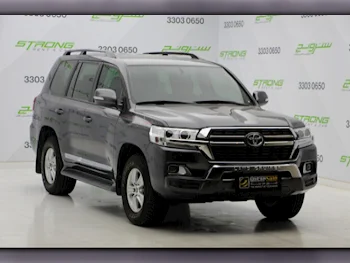 Toyota  Land Cruiser  GXR  2021  Automatic  208,700 Km  6 Cylinder  Four Wheel Drive (4WD)  SUV  Gray