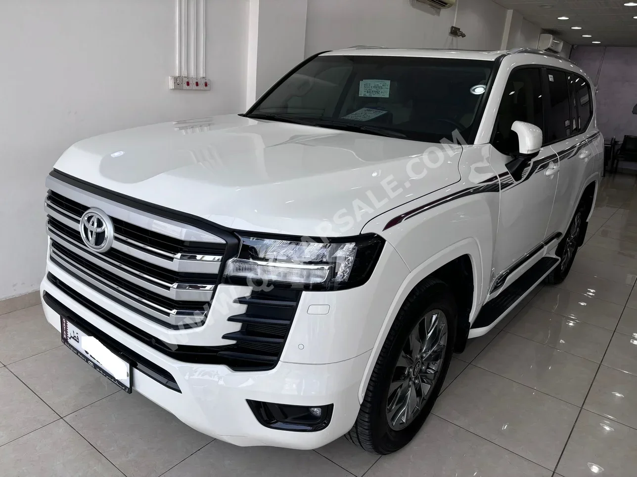 Toyota  Land Cruiser  GXR Twin Turbo  2024  Automatic  13,000 Km  6 Cylinder  Four Wheel Drive (4WD)  SUV  White  With Warranty