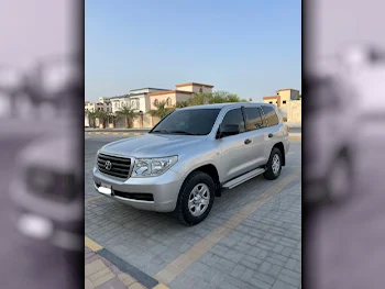  Toyota  Land Cruiser  G  2011  Automatic  322,000 Km  6 Cylinder  Four Wheel Drive (4WD)  SUV  Silver  With Warranty