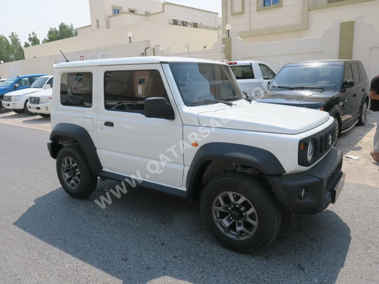 Suzuki  Jimny  2023  Manual  14,000 Km  4 Cylinder  Four Wheel Drive (4WD)  SUV  White  With Warranty