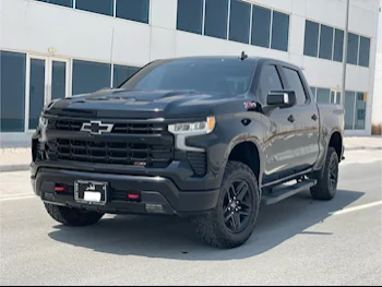 Chevrolet  Silverado  LT Trail Boss Z71  2023  Automatic  39,000 Km  8 Cylinder  Four Wheel Drive (4WD)  Pick Up  Black  With Warranty