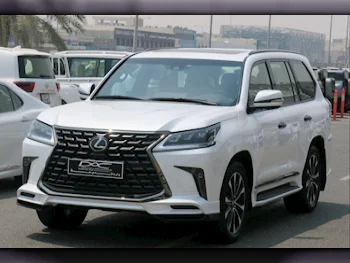  Lexus  LX  570 S Black Edition  2021  Automatic  30,000 Km  8 Cylinder  Four Wheel Drive (4WD)  SUV  White  With Warranty