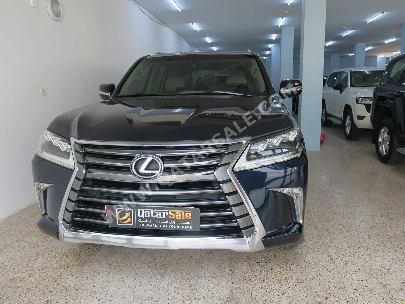 Lexus  LX  570  2017  Automatic  160,000 Km  8 Cylinder  Four Wheel Drive (4WD)  SUV  Dark Blue