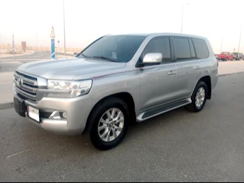 Toyota  Land Cruiser  GXR  2021  Automatic  110,000 Km  6 Cylinder  Four Wheel Drive (4WD)  SUV  Silver