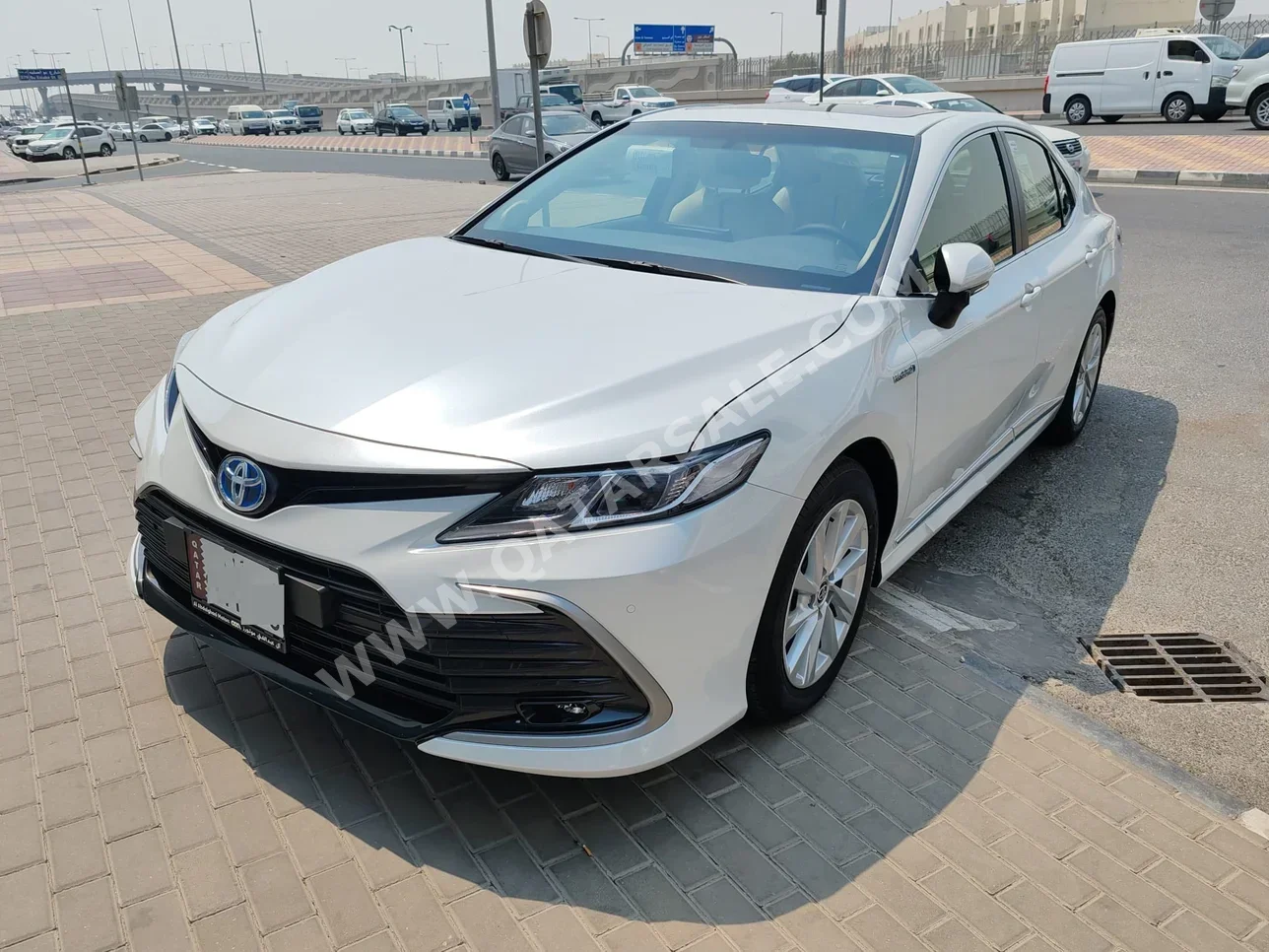  Toyota  Camry  Hybrid  2024  Automatic  0 Km  4 Cylinder  Front Wheel Drive (FWD)  Sedan  White  With Warranty