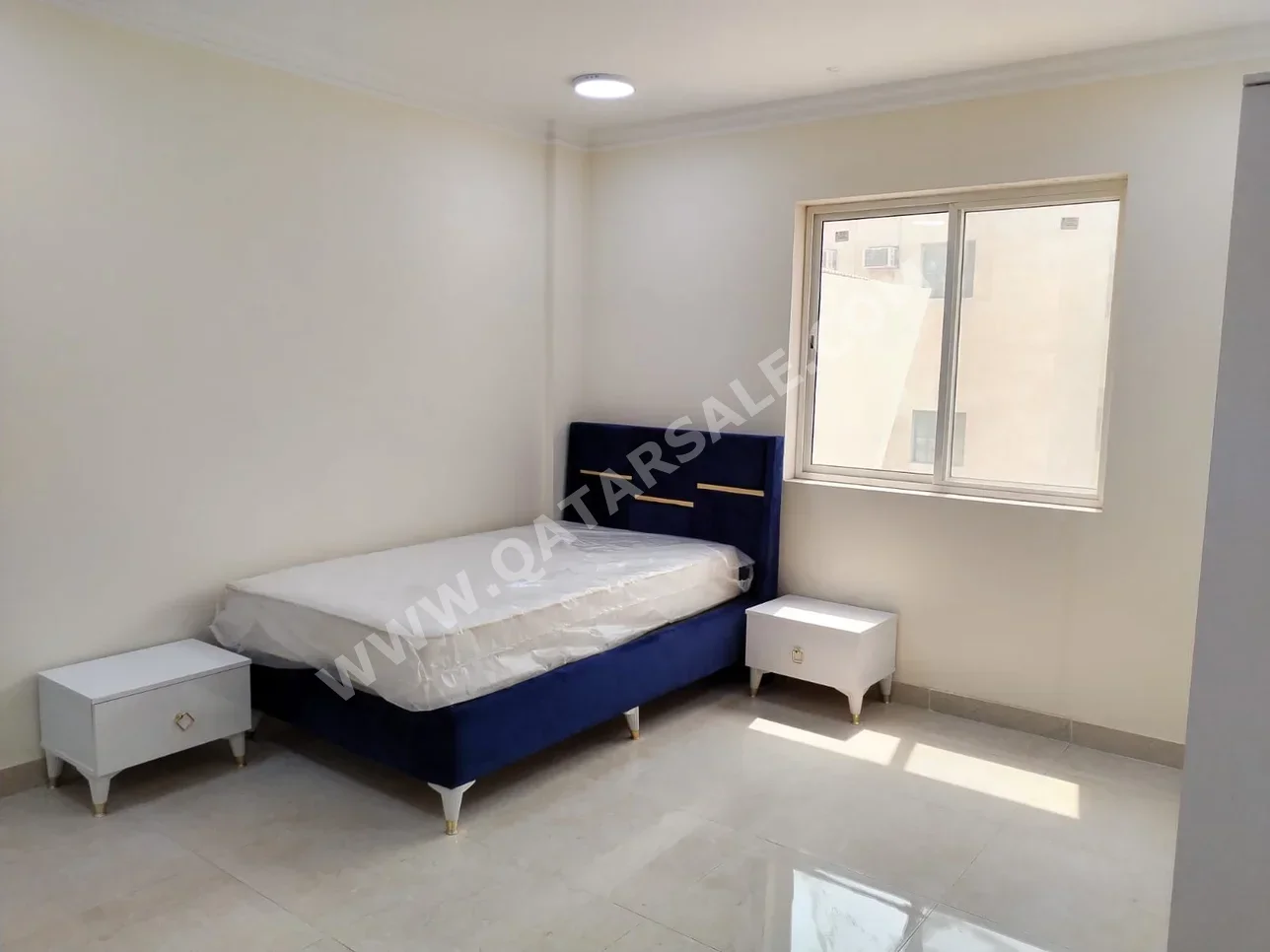 3 Bedrooms  Apartment  in Doha -  Fereej Kulaib  Not Furnished