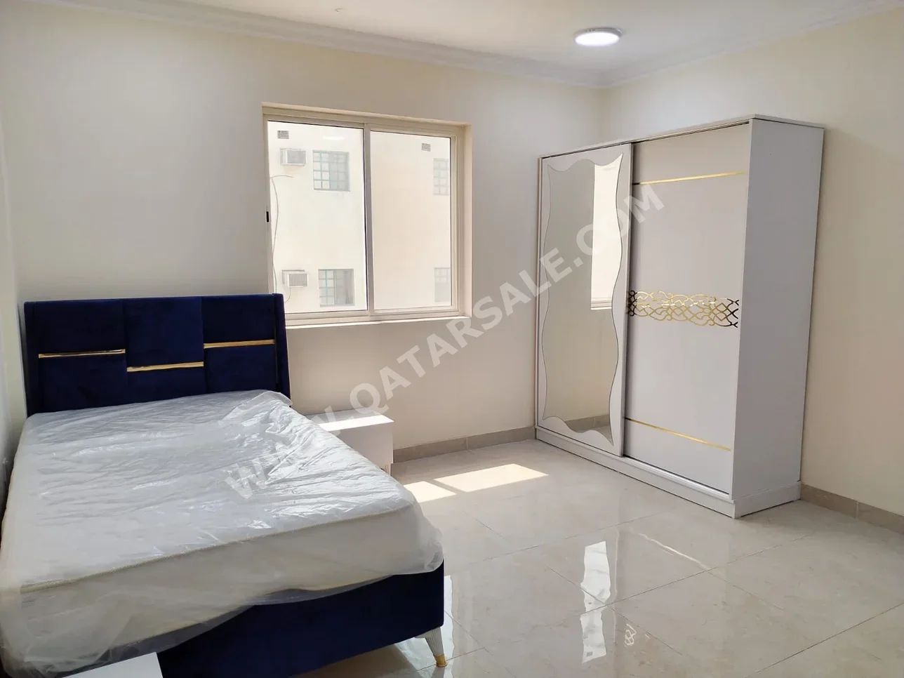 2 Bedrooms  Apartment  in Doha -  Fereej Kulaib  Not Furnished