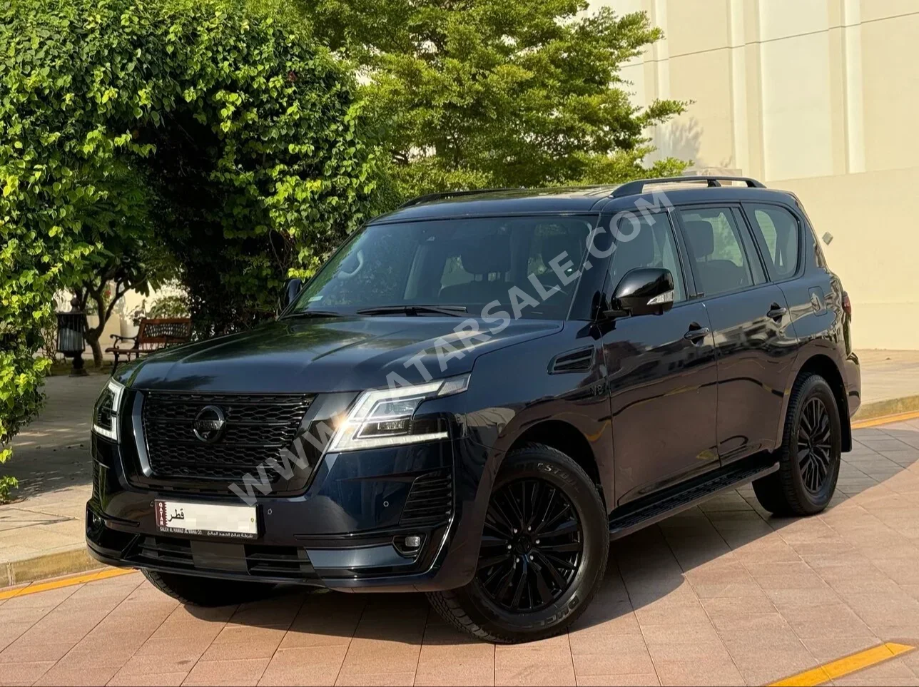 Nissan  Patrol  Platinum  2020  Automatic  99,000 Km  8 Cylinder  Four Wheel Drive (4WD)  SUV  Blue  With Warranty