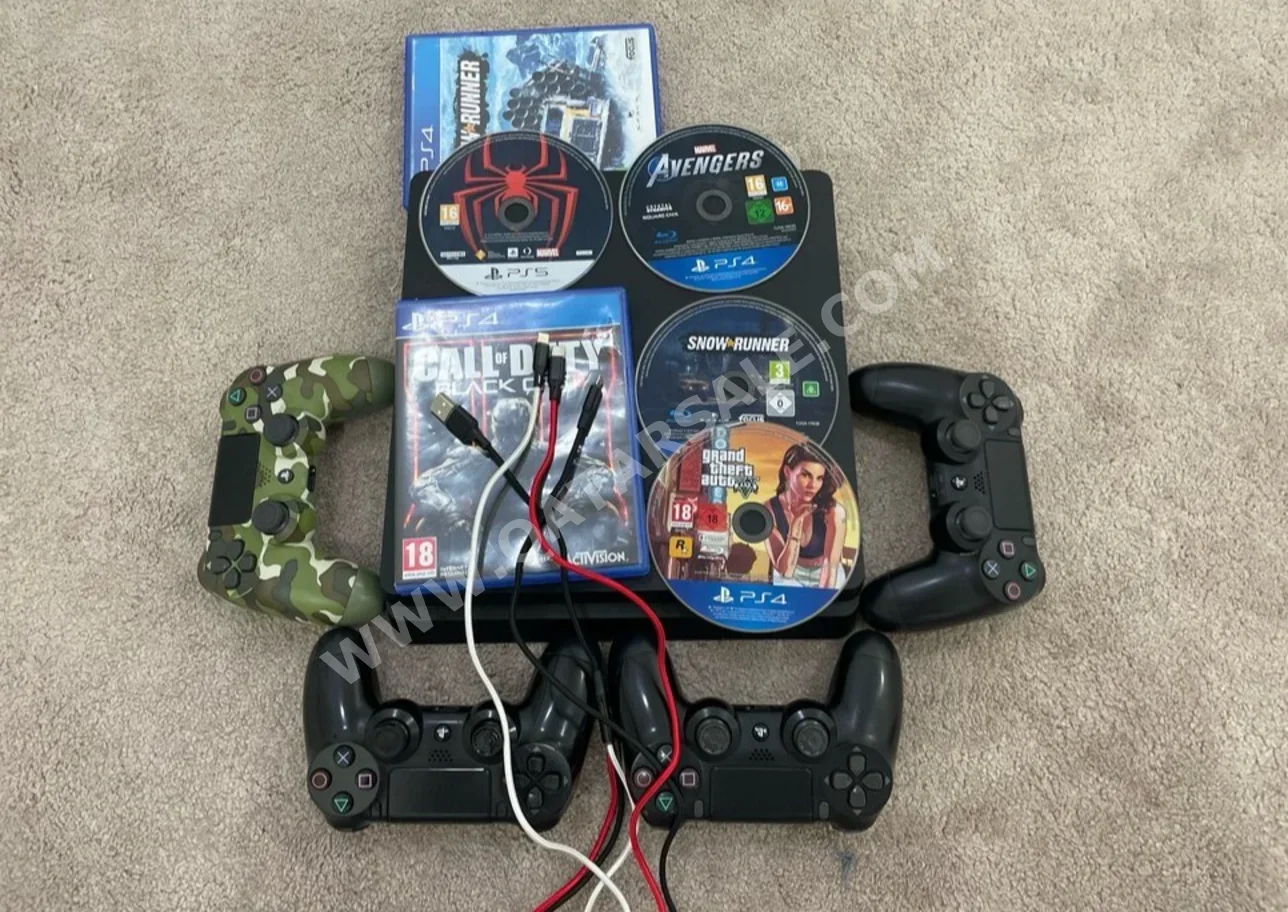 Video Games Consoles - Sony  - PlayStation 4  -Included Controllers: 4