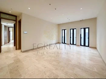 3 Bedrooms  Apartment  For Rent  in Doha -  Mushaireb  Not Furnished