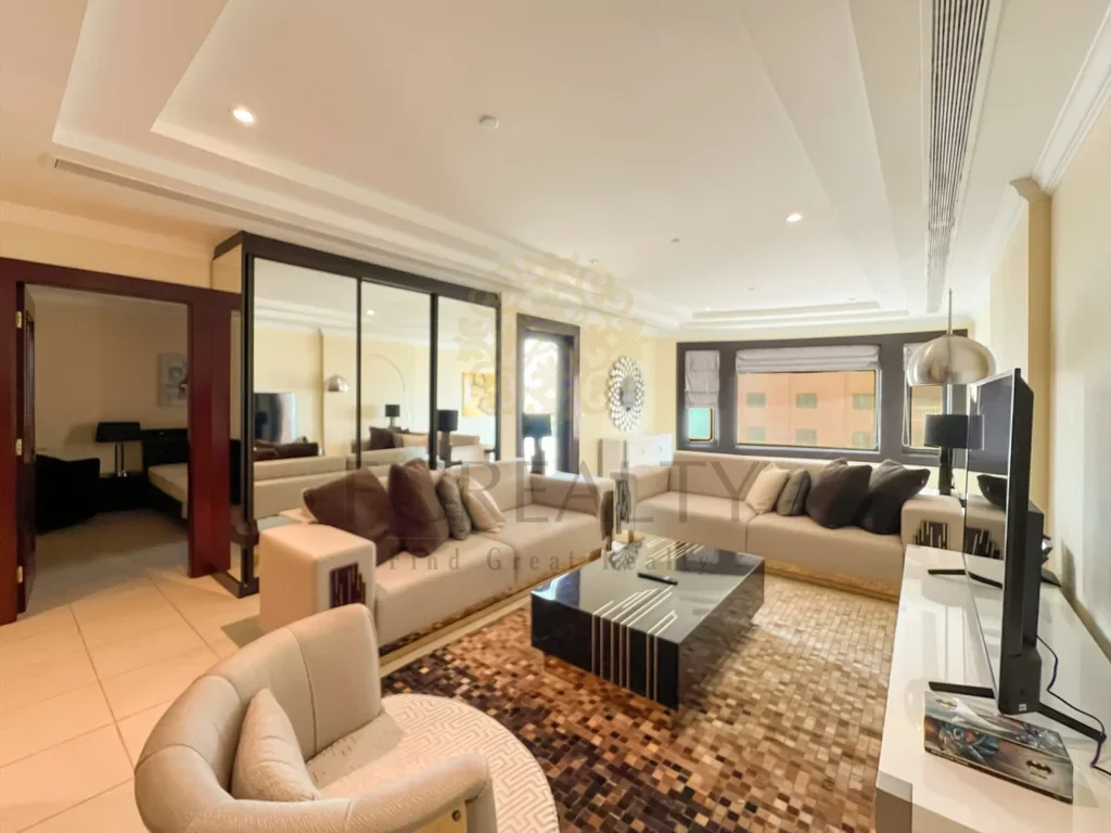 1 Bedrooms  Apartment  For Rent  in Doha -  The Pearl  Fully Furnished