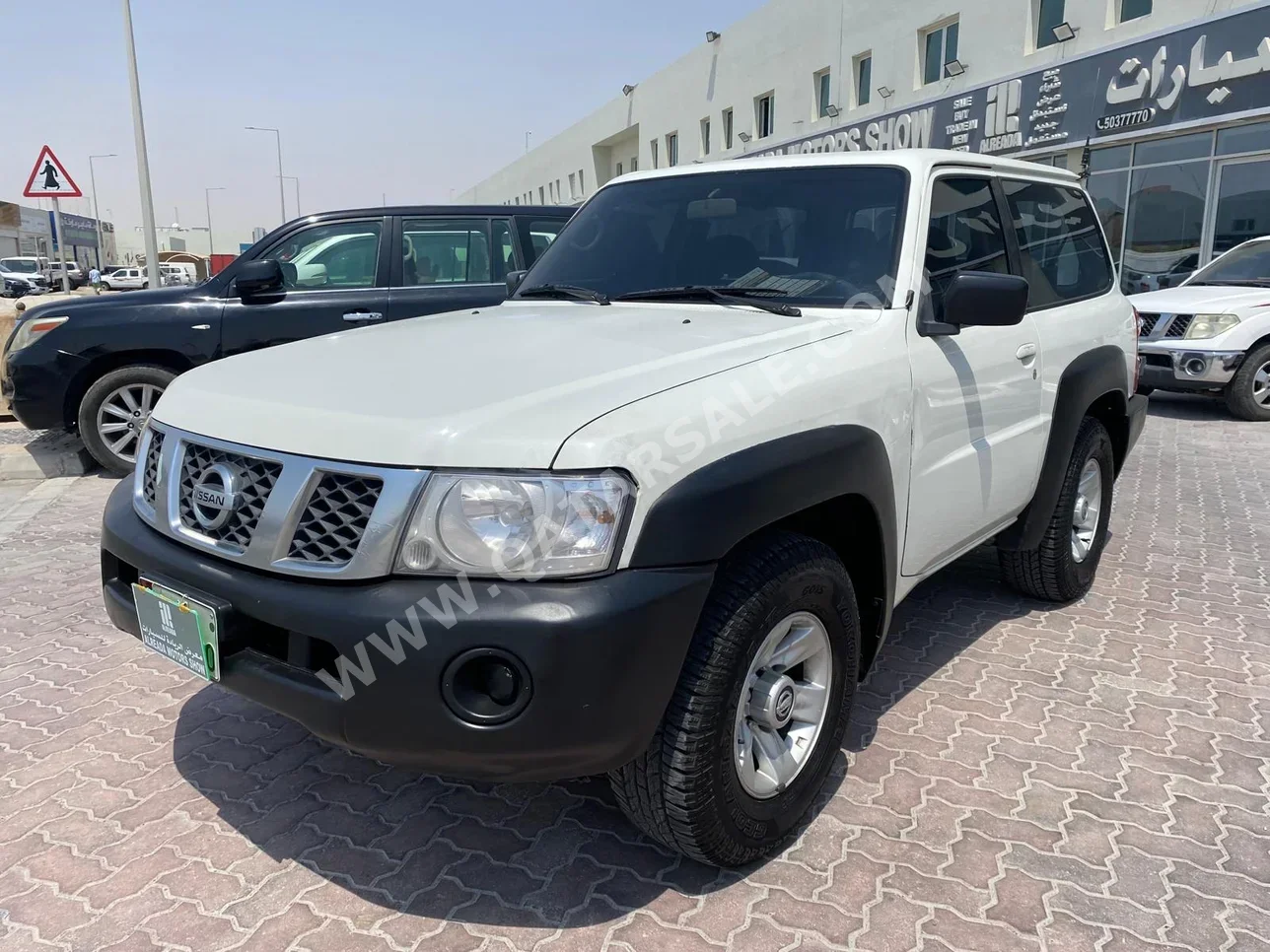 Nissan  Patrol  GL  2007  Manual  113,000 Km  6 Cylinder  Four Wheel Drive (4WD)  SUV  White