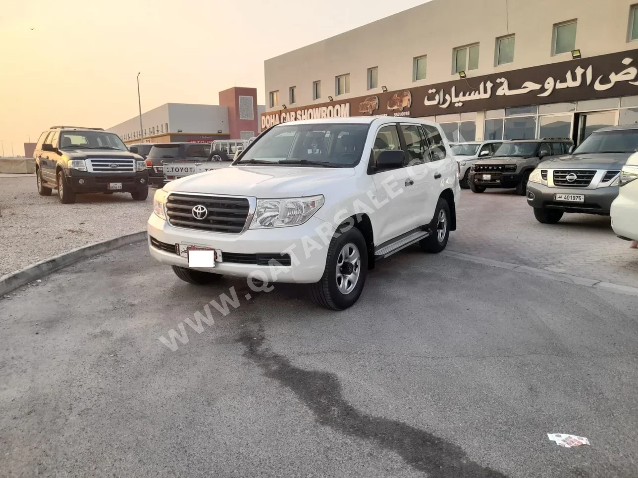 Toyota  Land Cruiser  G  2011  Automatic  249,000 Km  6 Cylinder  Four Wheel Drive (4WD)  SUV  White