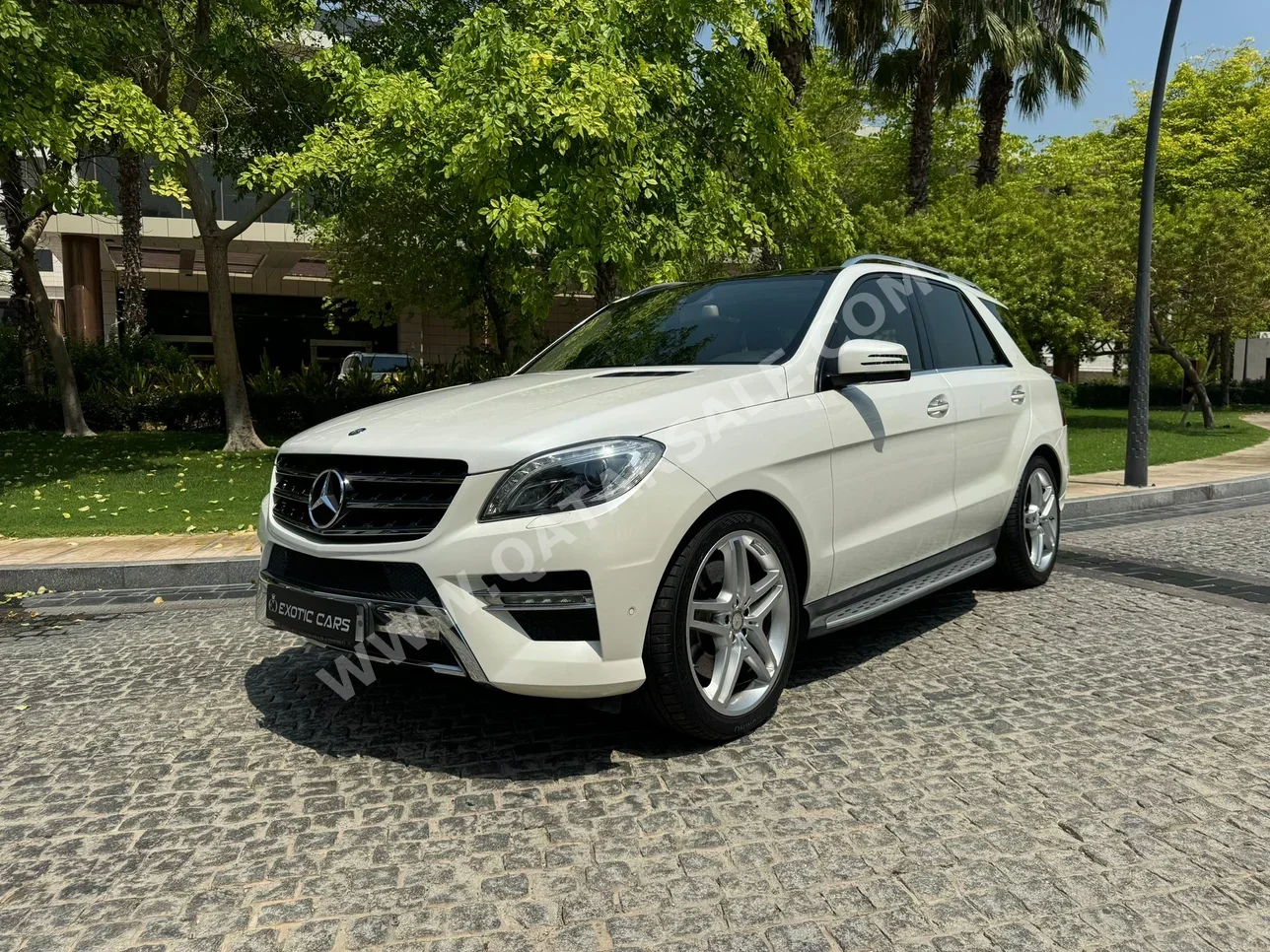 Mercedes-Benz  ML  350  2014  Automatic  93,000 Km  6 Cylinder  Four Wheel Drive (4WD)  SUV  White