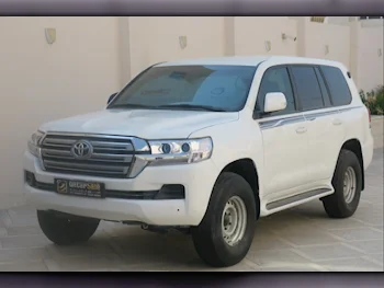 Toyota  Land Cruiser  GXR  2020  Automatic  109,000 Km  6 Cylinder  Four Wheel Drive (4WD)  SUV  White