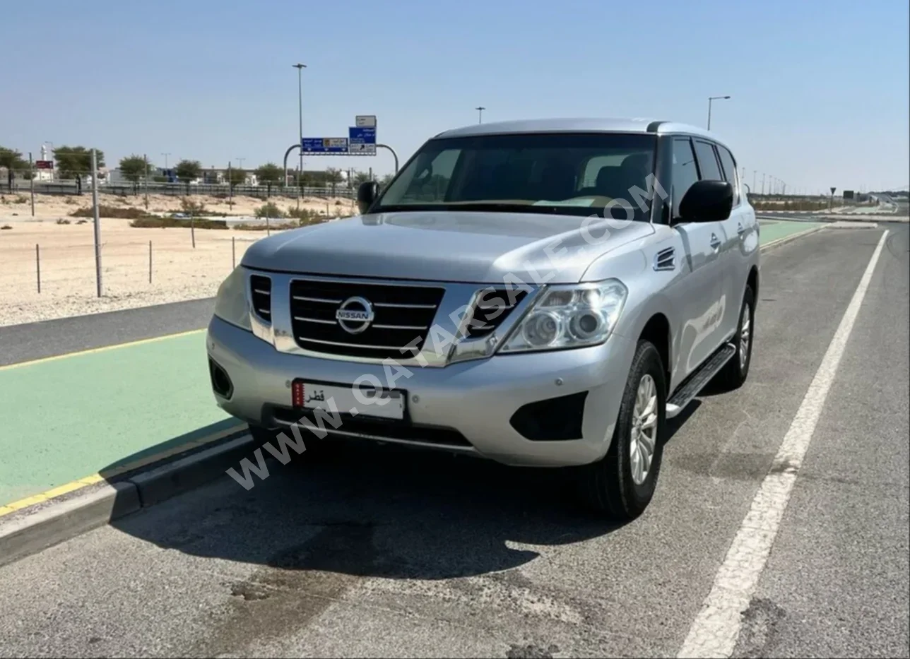 Nissan  Patrol  XE  2017  Automatic  302,000 Km  6 Cylinder  Four Wheel Drive (4WD)  SUV  Silver