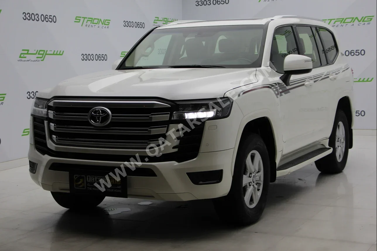  Toyota  Land Cruiser  GXR Twin Turbo  2022  Automatic  97,000 Km  6 Cylinder  Four Wheel Drive (4WD)  SUV  White  With Warranty