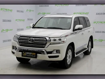  Toyota  Land Cruiser  GXR  2018  Automatic  125,000 Km  8 Cylinder  Four Wheel Drive (4WD)  SUV  White  With Warranty