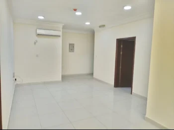 2 Bedrooms  Apartment  in Doha -  Fereej Kulaib  Not Furnished