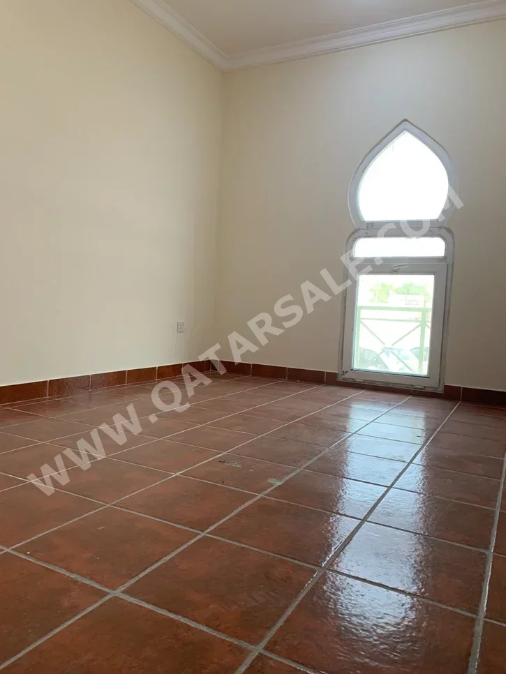 2 Bedrooms  Apartment  in Doha -  Old Airport  Not Furnished