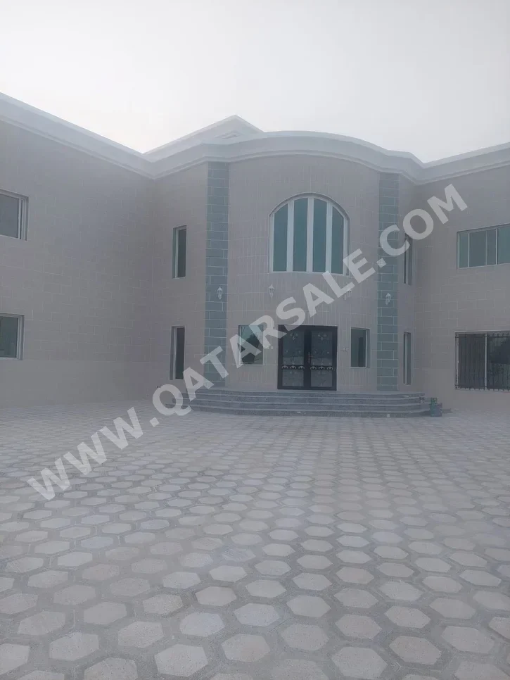 Family Residential  - Fully Furnished  - Doha  - Al Dafna  - 6 Bedrooms