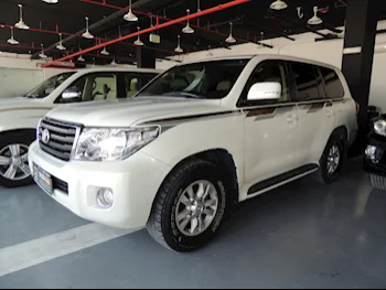 Toyota  Land Cruiser  GX  2012  Automatic  317,000 Km  6 Cylinder  Four Wheel Drive (4WD)  SUV  White