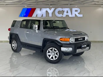 Toyota  FJ Cruiser  2022  Automatic  27,000 Km  6 Cylinder  Four Wheel Drive (4WD)  SUV  Silver  With Warranty