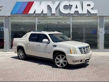 Cadillac  Escalade  EXT  2007  Automatic  270,000 Km  8 Cylinder  Four Wheel Drive (4WD)  Pick Up  White