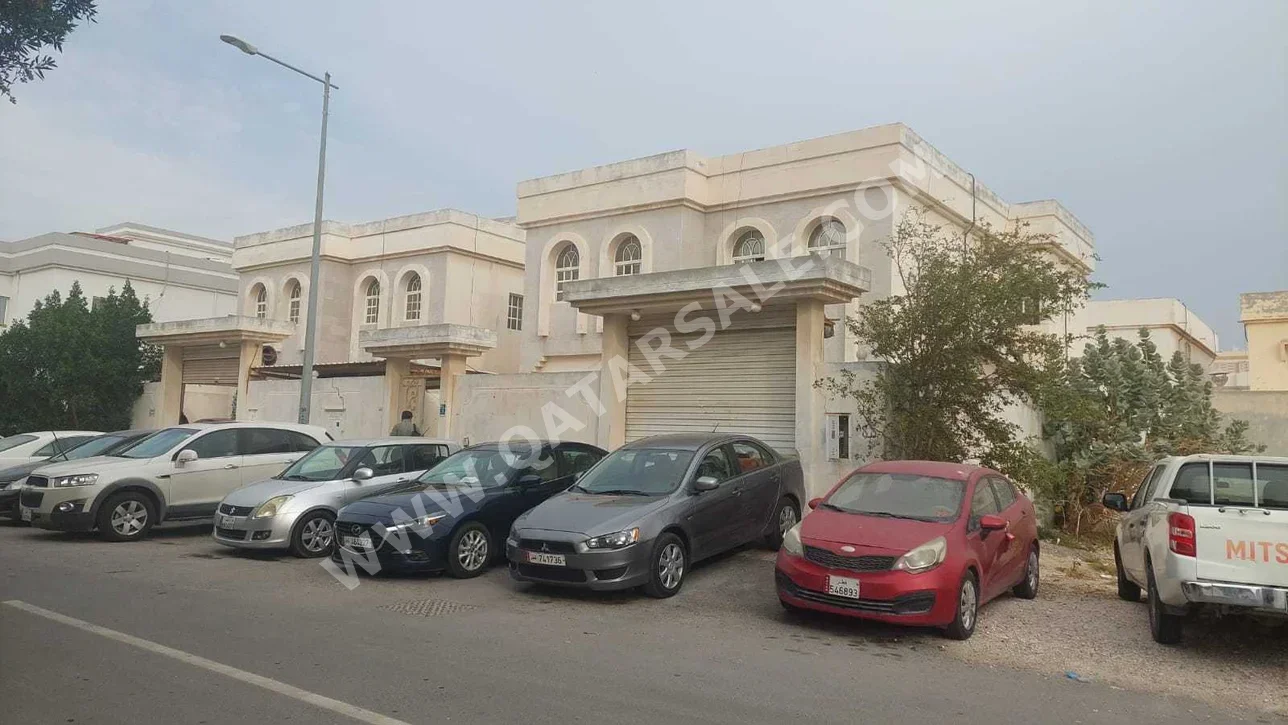 Family Residential  - Not Furnished  - Al Rayyan  - Al Luqta  - 6 Bedrooms