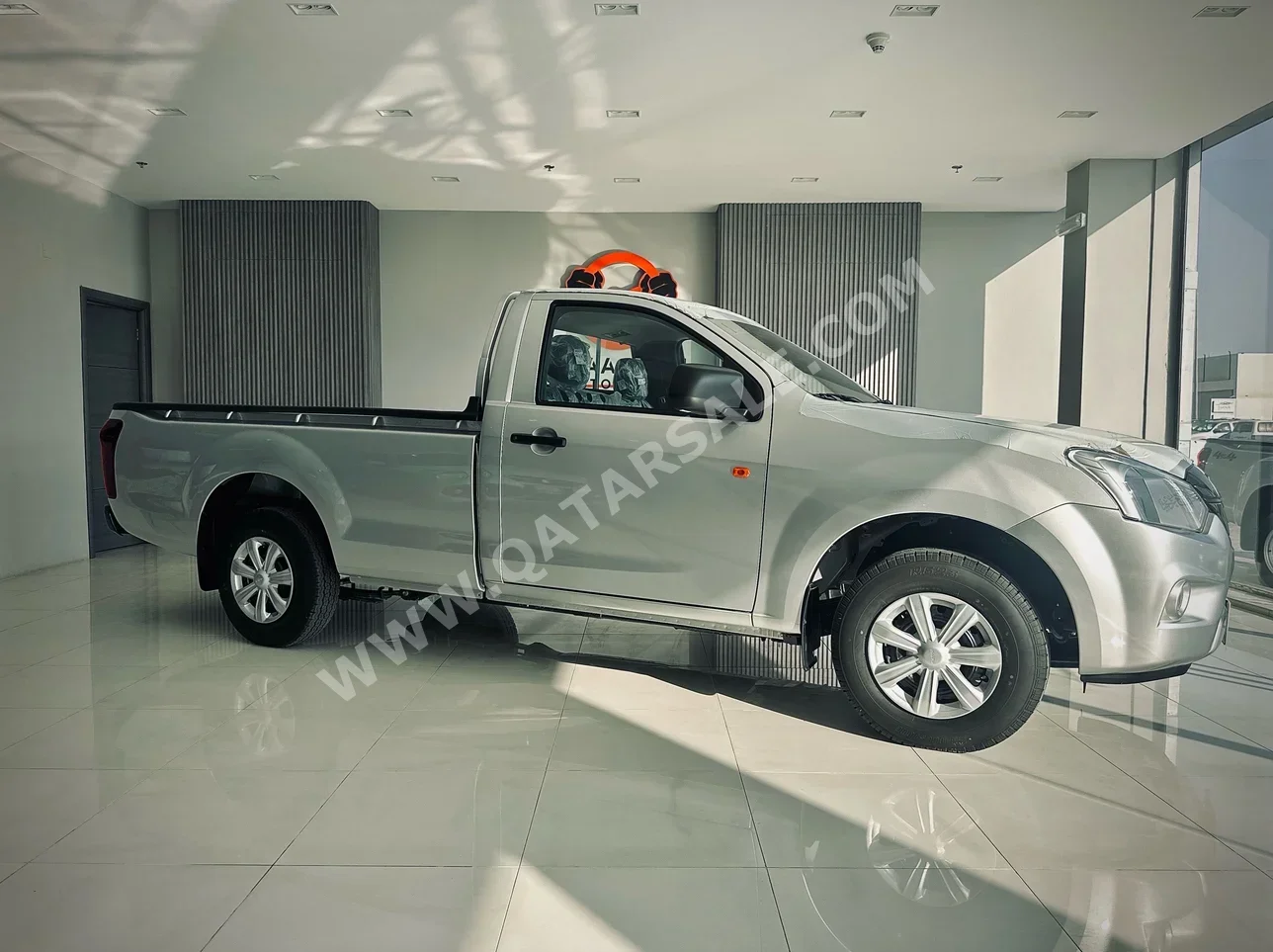 Isuzu  D-Max  2024  Manual  0 Km  4 Cylinder  Four Wheel Drive (4WD)  Pick Up  Silver