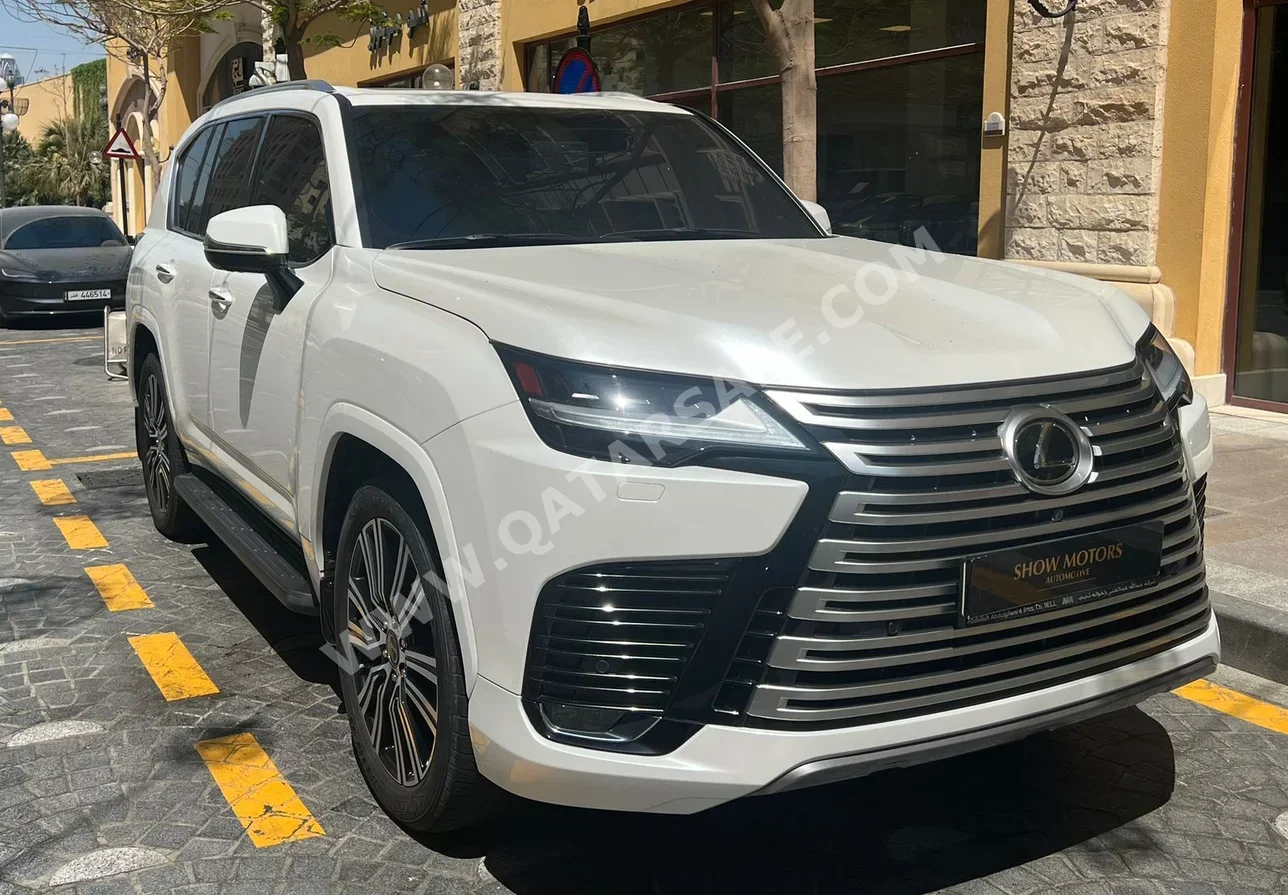 Lexus  LX  600 Luxury  2023  Automatic  26,000 Km  6 Cylinder  Four Wheel Drive (4WD)  SUV  White  With Warranty